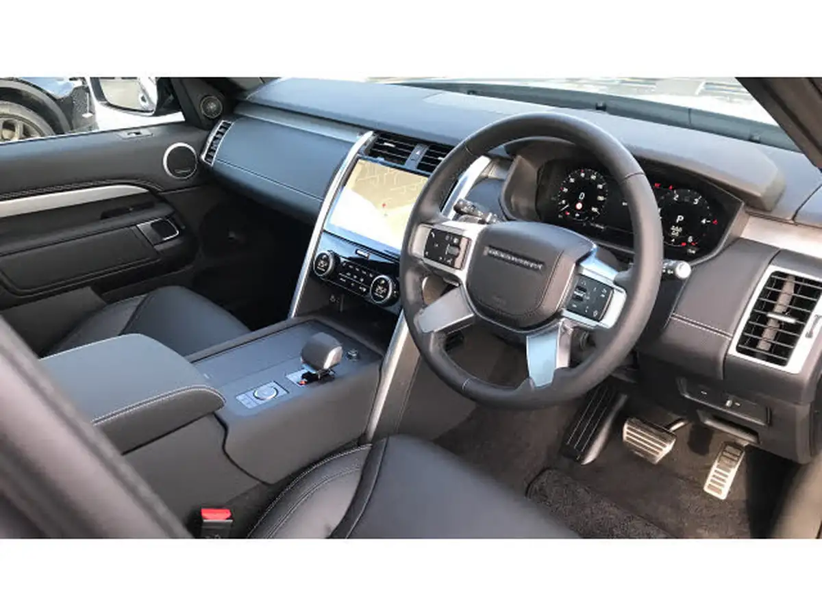 2024-land-rover-discovery-30-d350-dynamic-hse-big-12