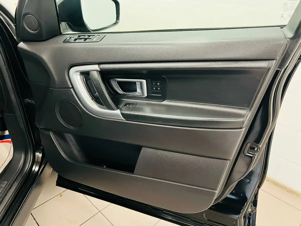 2017-land-rover-discovery-sport-20td4-hse-luxury-180ps-station-wagon-auto-big-28
