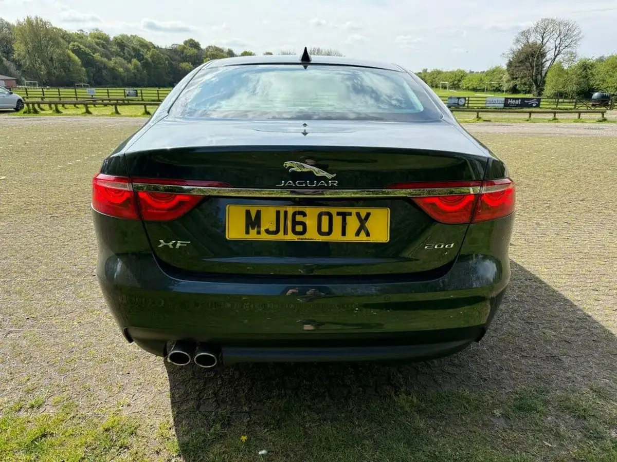 2016-jaguar-xf-20td-prestige-180ps-auto-big-4