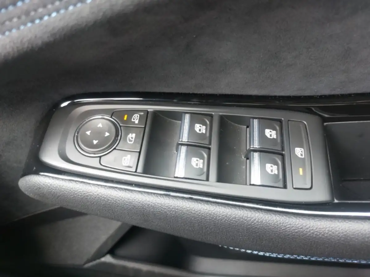 2024-dacia-jogger-16-tce-extreme-big-18