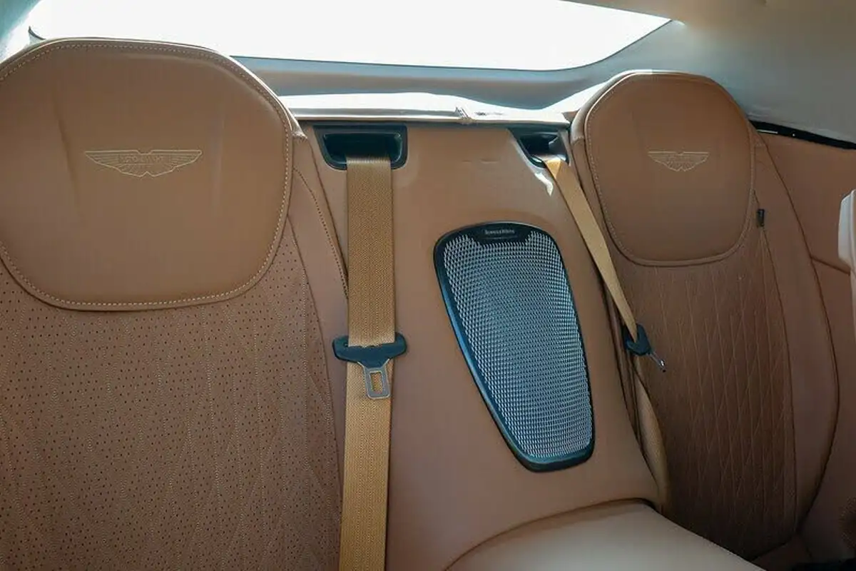 2024-aston-martin-db12-40-v8-auto-euro-6-ss-2dr-big-45