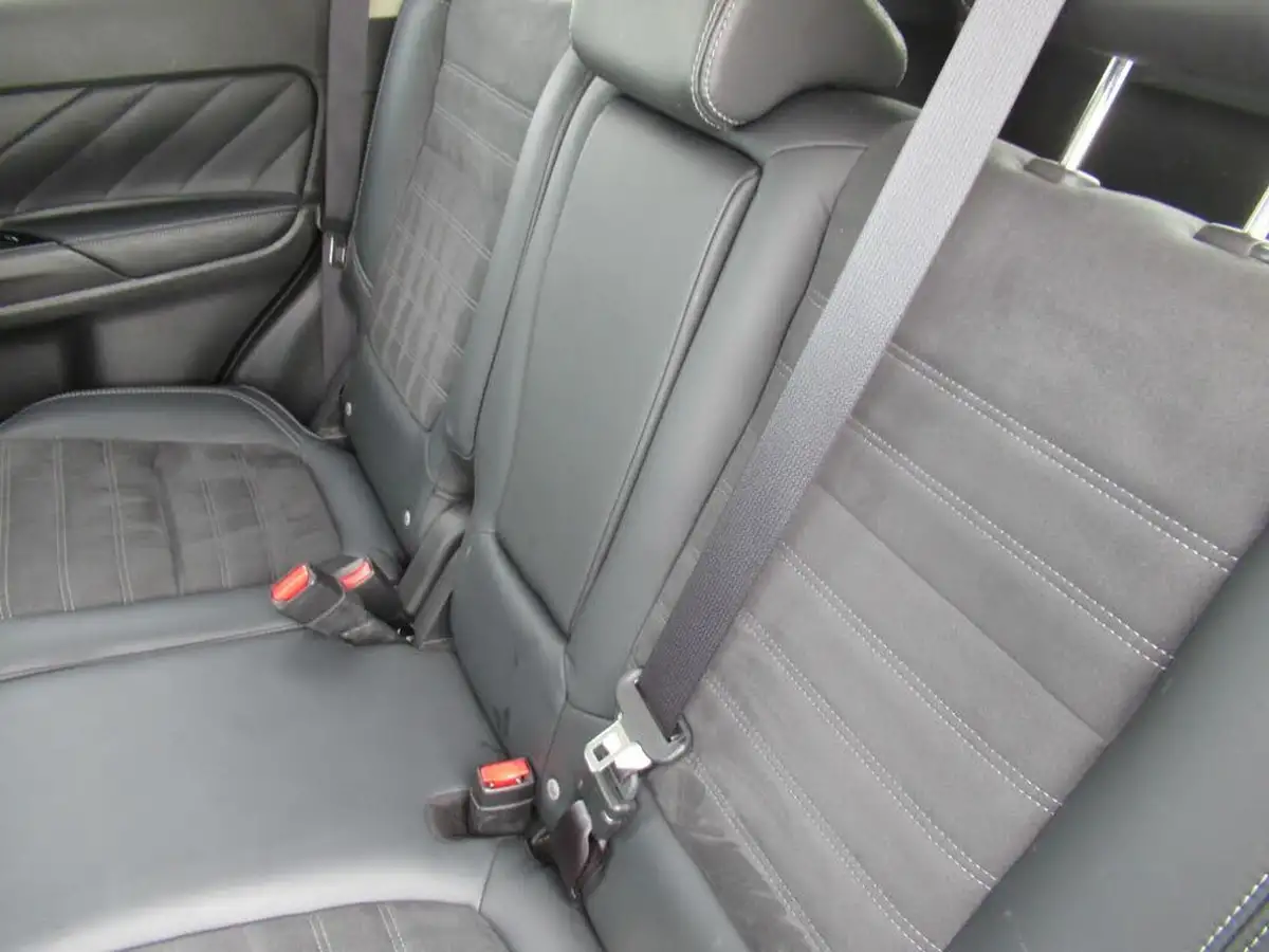 2019-mitsubishi-outlander-24-juro-phev-ss-big-21