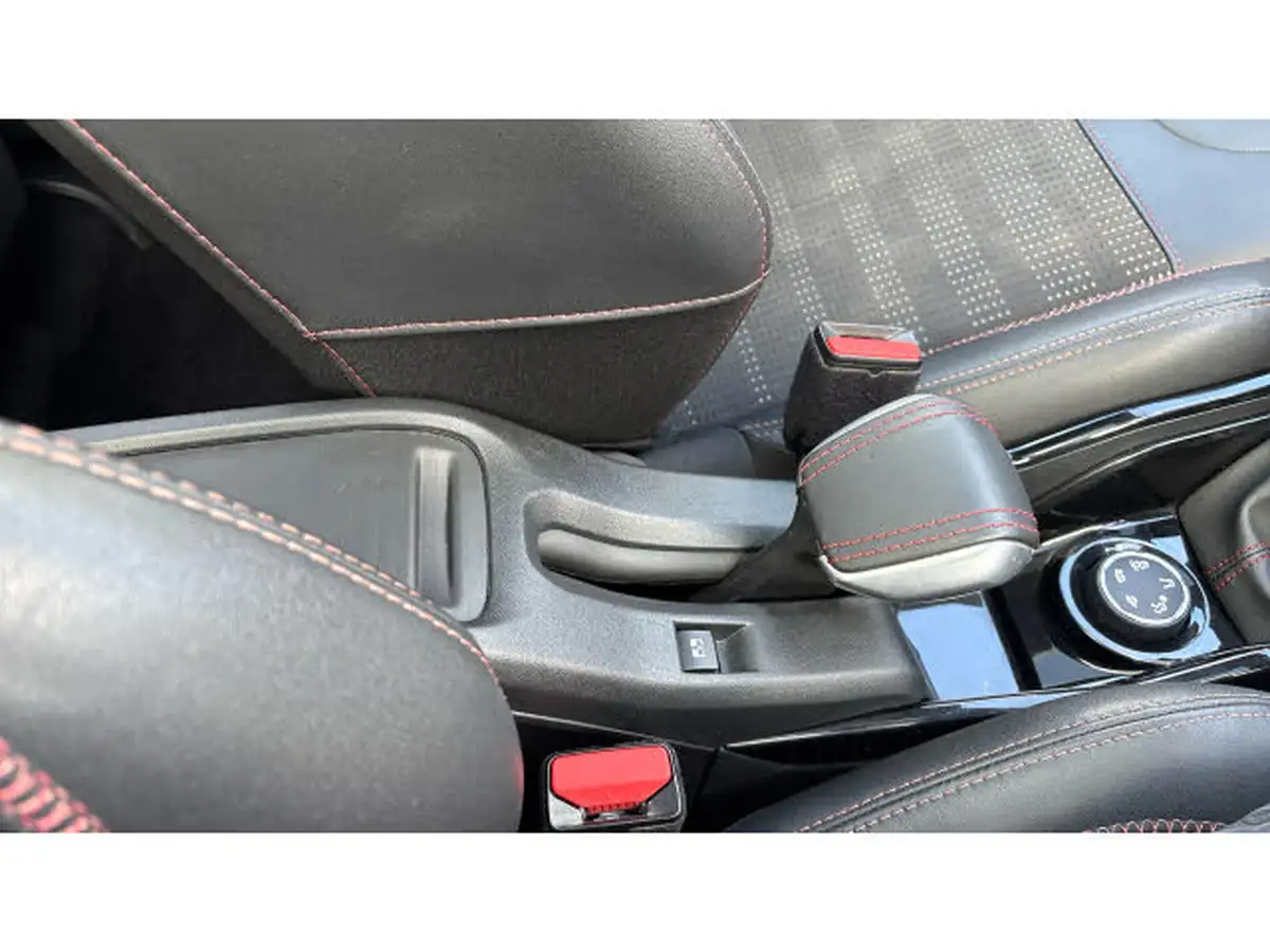 2019-peugeot-2008-suv-12-puretech-gt-line-130bhp-big-49
