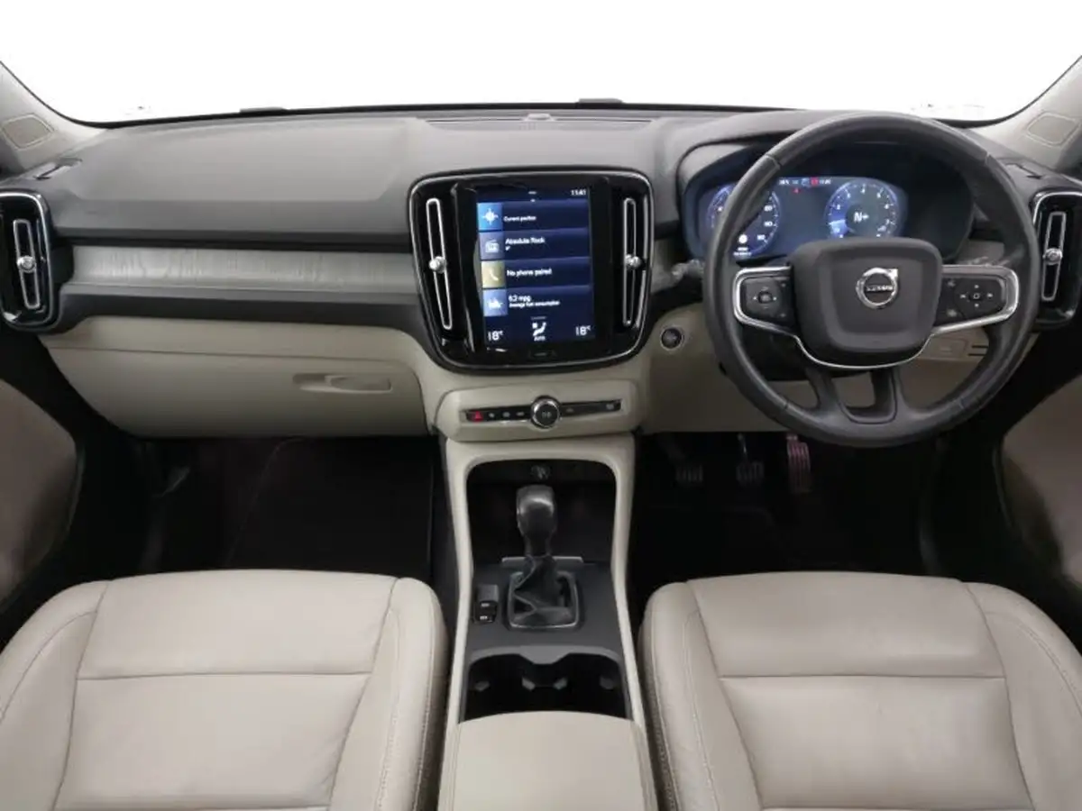 2021-volvo-xc40-15-t3-inscription-163bhp-big-2