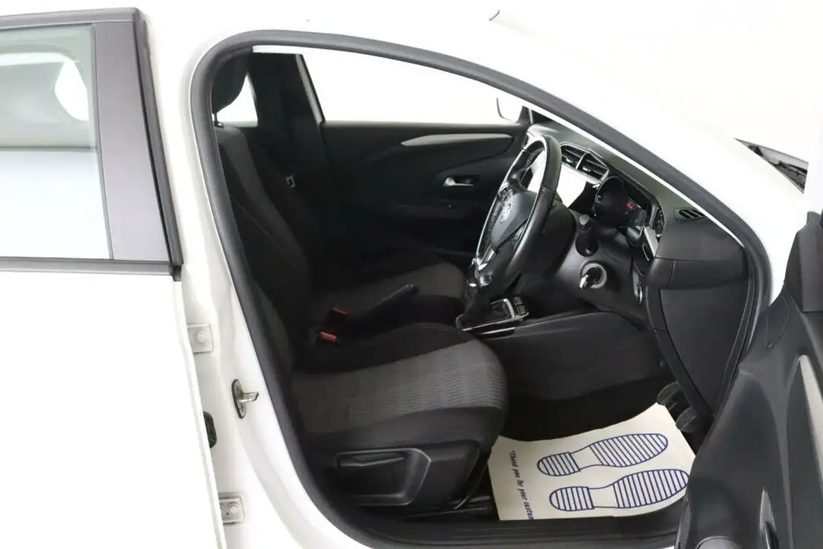 2021-vauxhall-corsa-12i-se-big-15