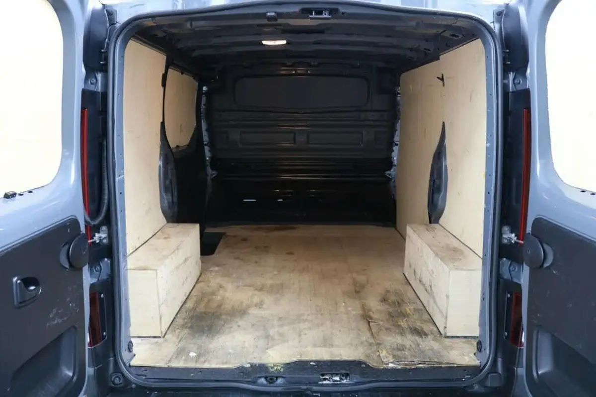 2022-renault-trafic-20dci-sl28-130-business-big-16