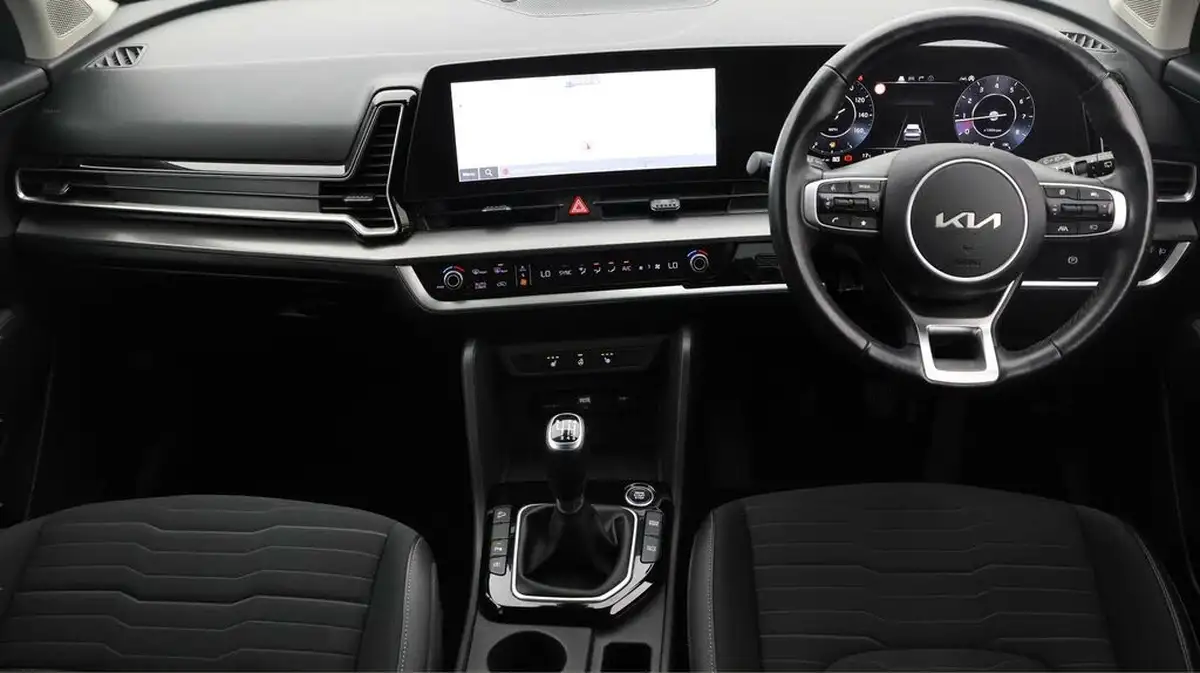2022-kia-sportage-16-t-gdi-3-148bhp-1598cc-big-12