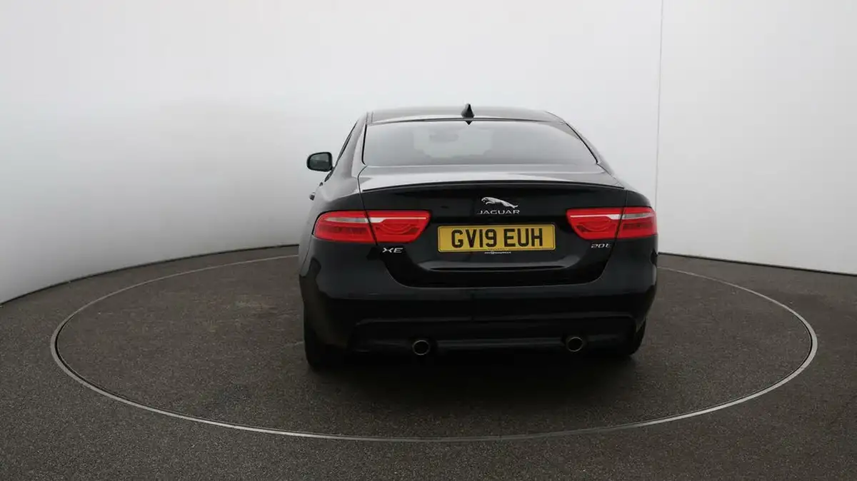 2019-jaguar-xe-20i-landmark-200ps-big-59