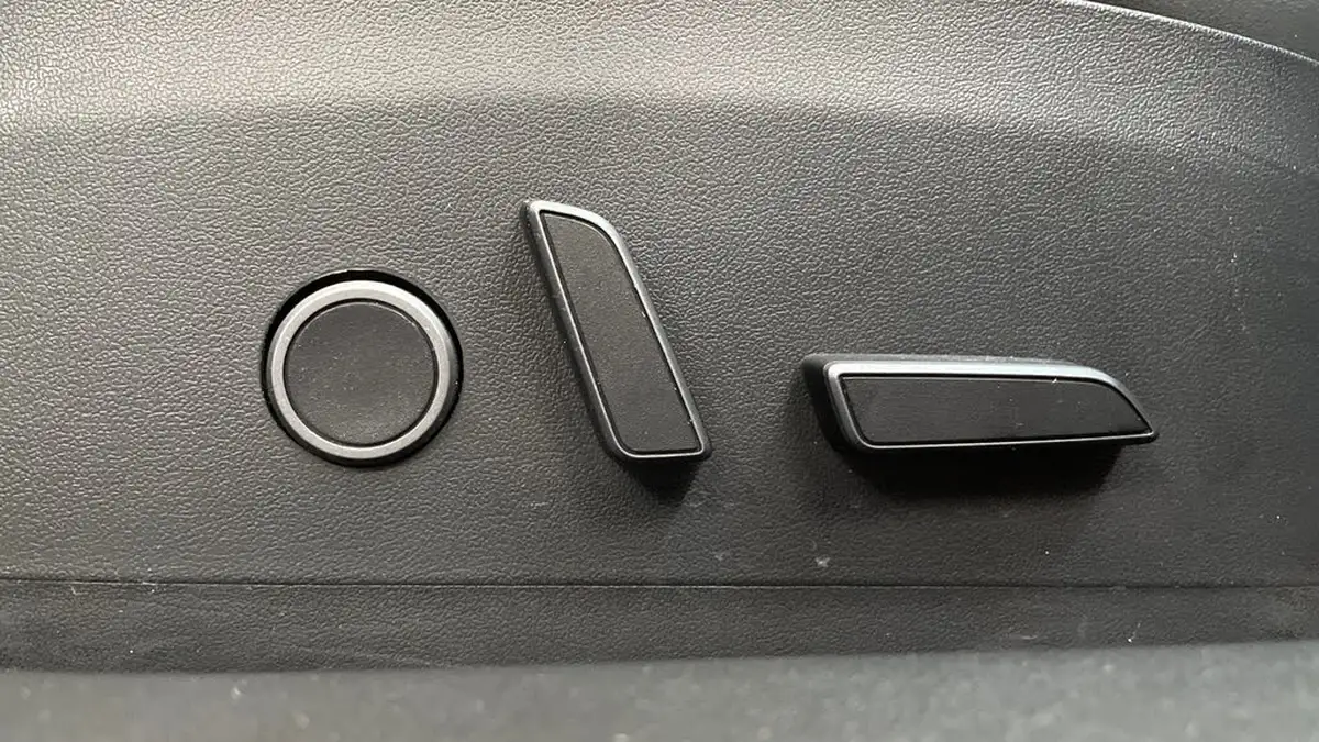 2021-tesla-model-3-e-long-range-4x4-big-25