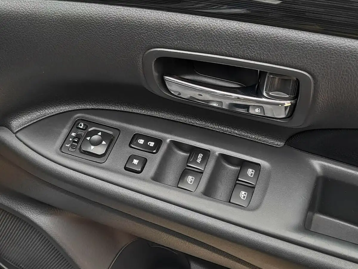 2015-mitsubishi-outlander-22di-d-gx4-auto-big-13