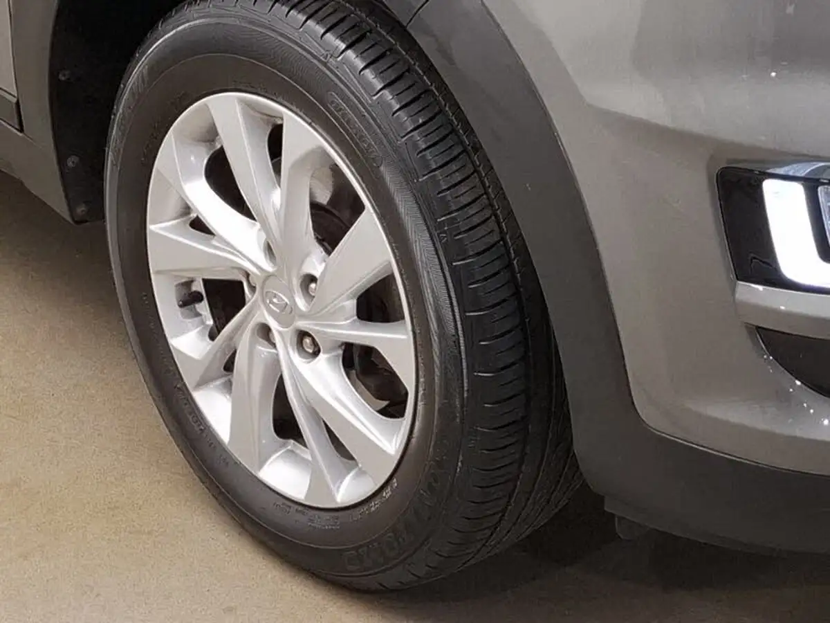 2019-hyundai-tucson-16-gdi-se-nav-big-8