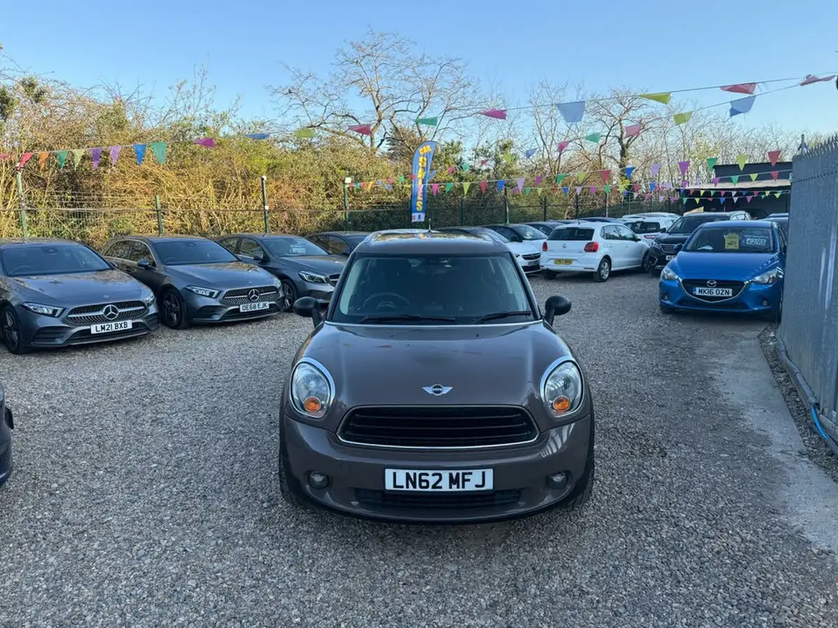 2012-mini-countryman-big-25