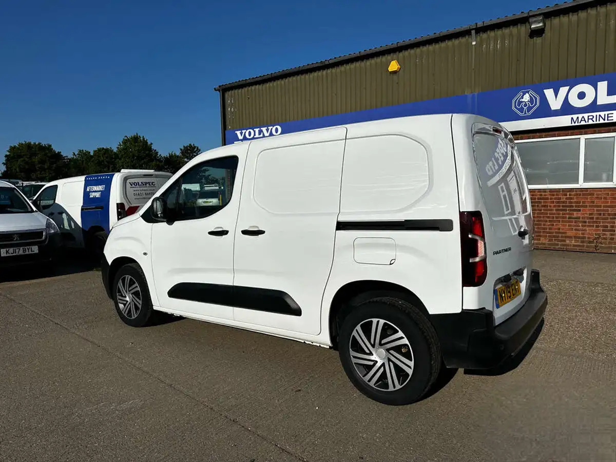 2019-peugeot-partner-16bluehdi-1000-professional-big-6