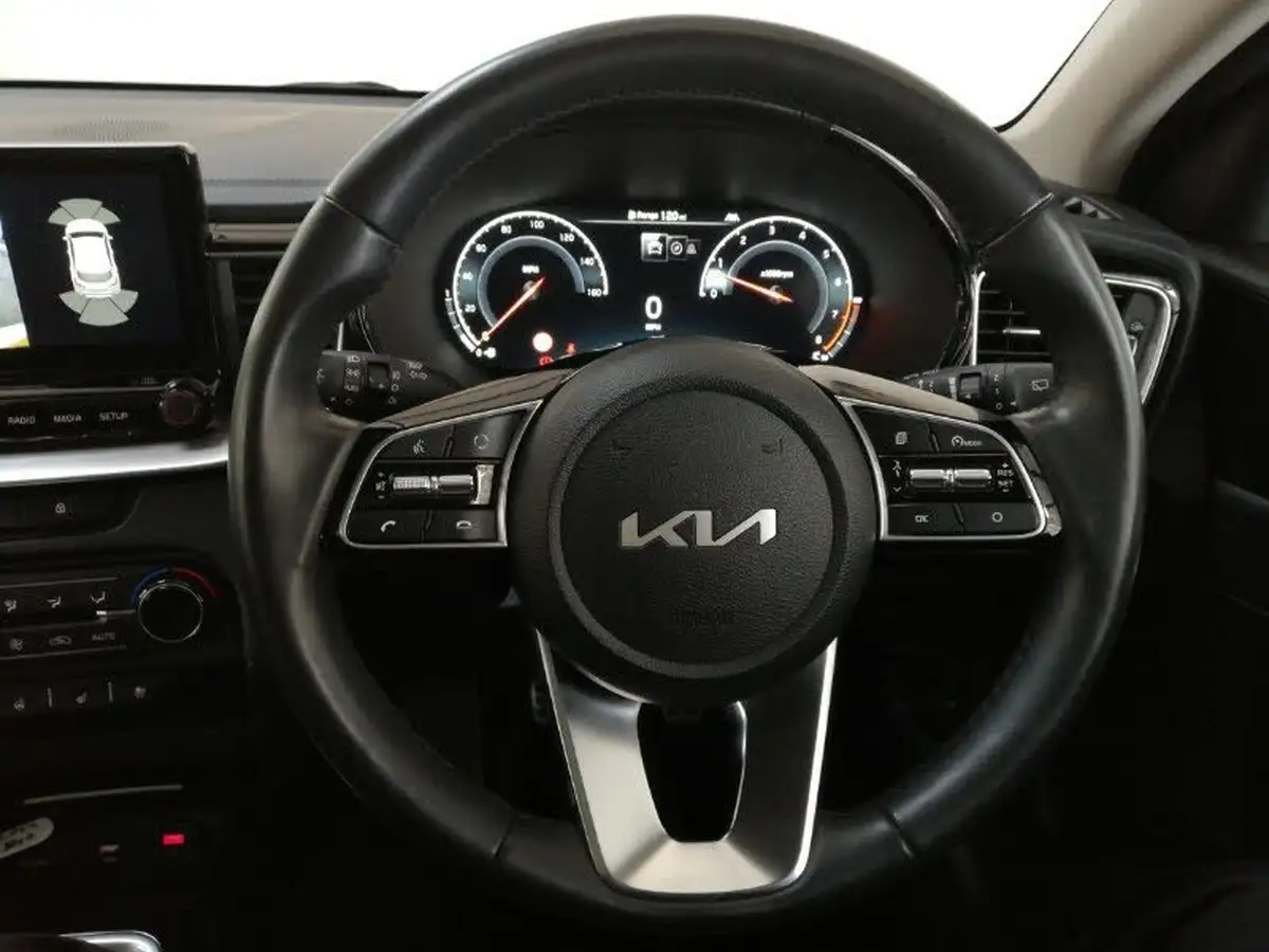 2022-kia-xceed-15-t-gdi-4-big-10