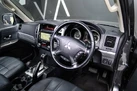 2016-mitsubishi-shogun-32td-sg5-small-2