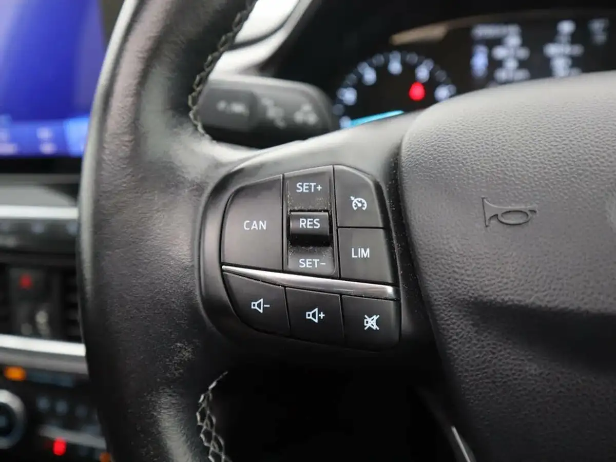 2019-ford-fiesta-10t-vignale-100ps-5d-auto-big-33