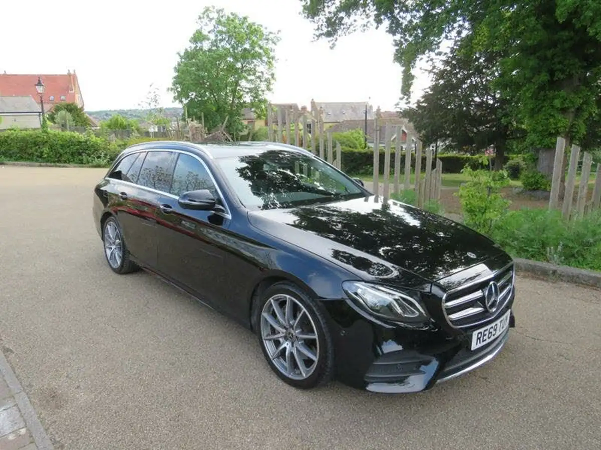 2019-mercedes-benz-e-class-20-e200-amg-line-edition-estate-5d-big-9