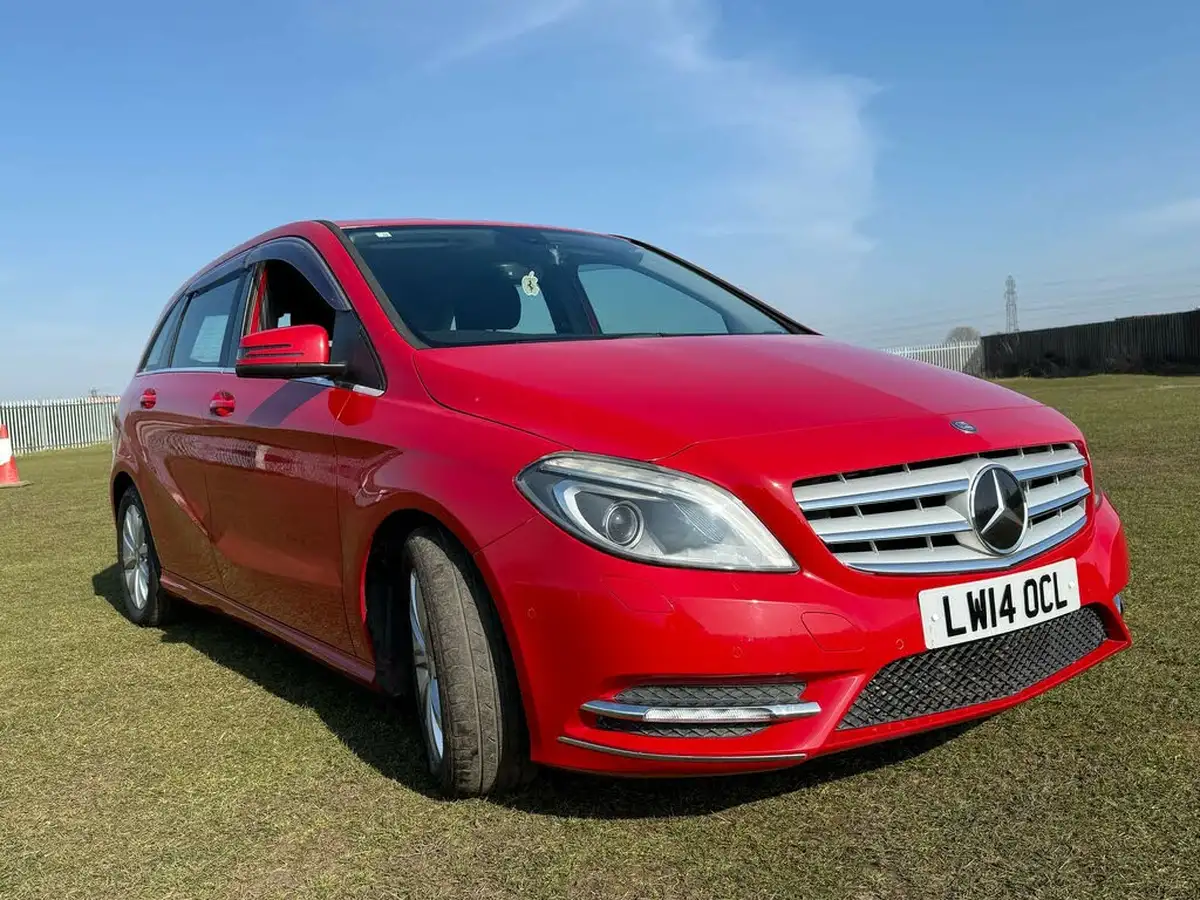 2014-mercedes-benz-b-class-big-8