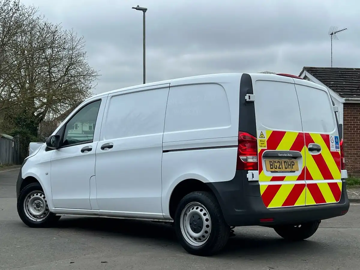 2021-mercedes-benz-vito-18-cdi-110-progressive-l1-panel-big-1