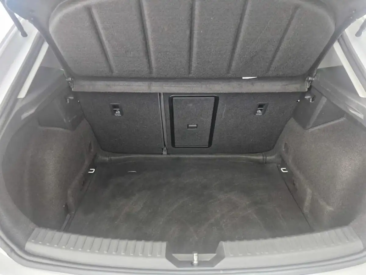 2021-seat-leon-15-tsi-evo-fr-130ps-hatchback-big-15