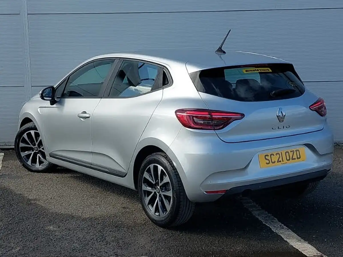 2021-renault-clio-10-tce-iconic-90ps-big-1