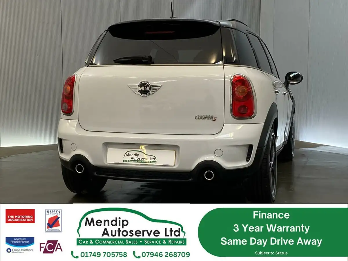 2012-mini-countryman-16-cooper-s-auto-big-17