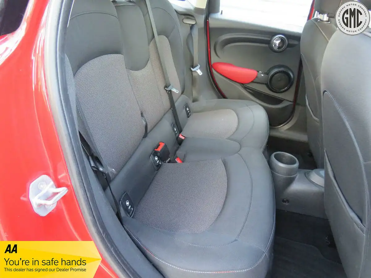 2016-mini-cooper-15td-cooper-d-ss-hatchback-5d-big-2