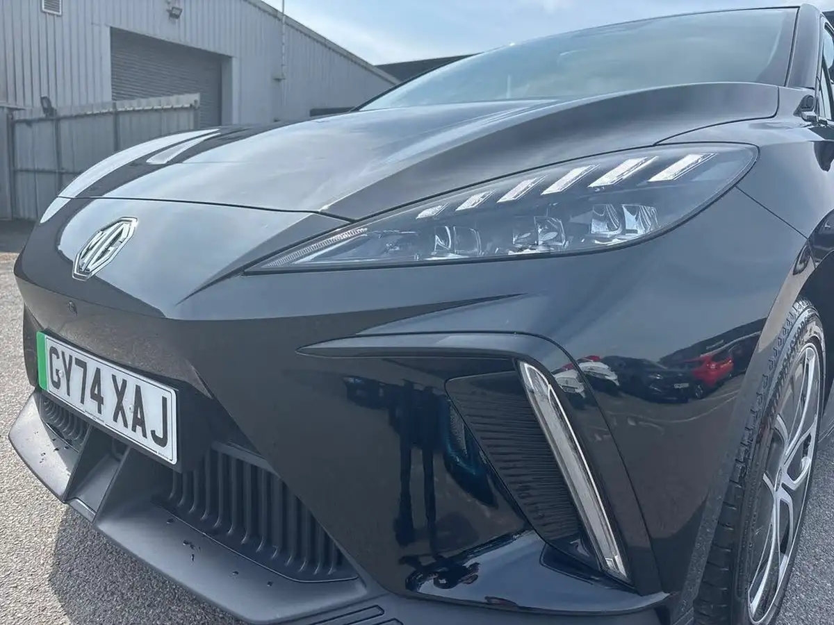2025-mg-mg4-e-trophy-ev-245ps-extended-big-33