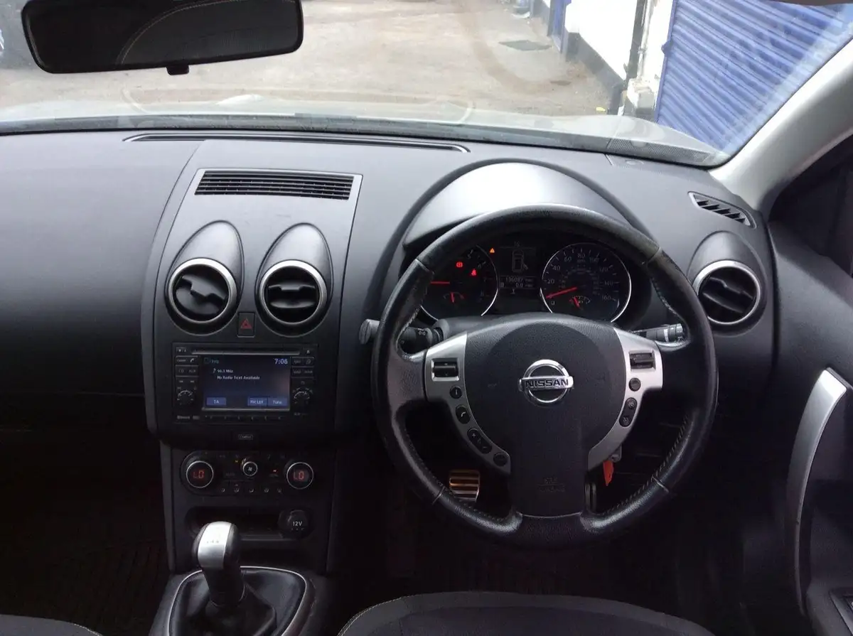 2012-nissan-qashqai-16-n-tec-big-7