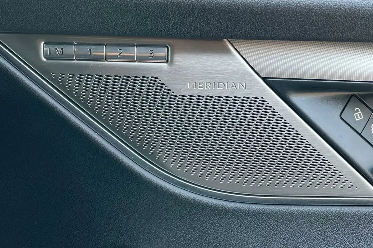 2021-jaguar-f-pace-30-d300-r-dynamic-se-mhev-big-50