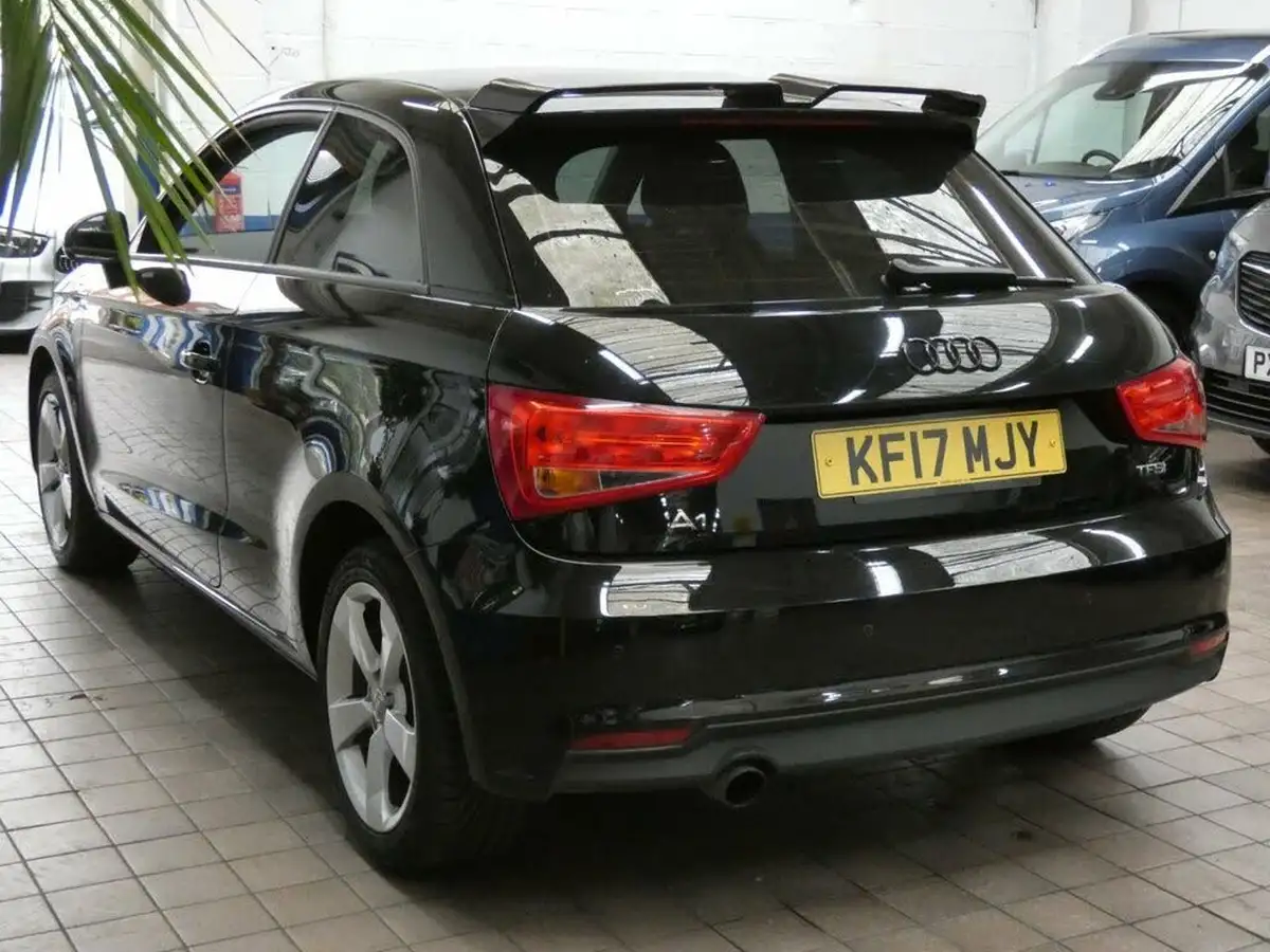 2017-audi-a1-10-tfsi-sport-hatchback-3d-big-18