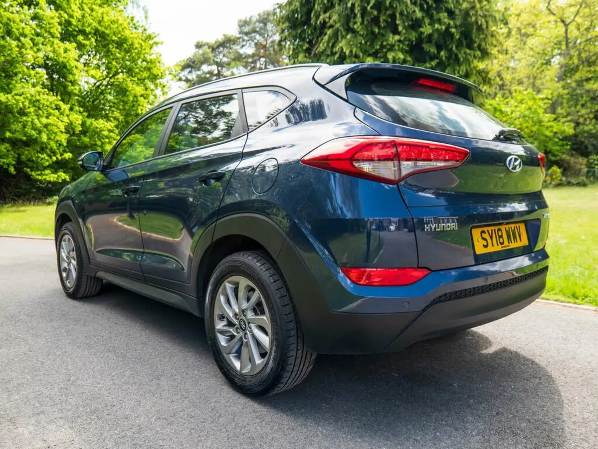 2018-hyundai-tucson-17crdi-blue-drive-se-nav-116ps-big-27