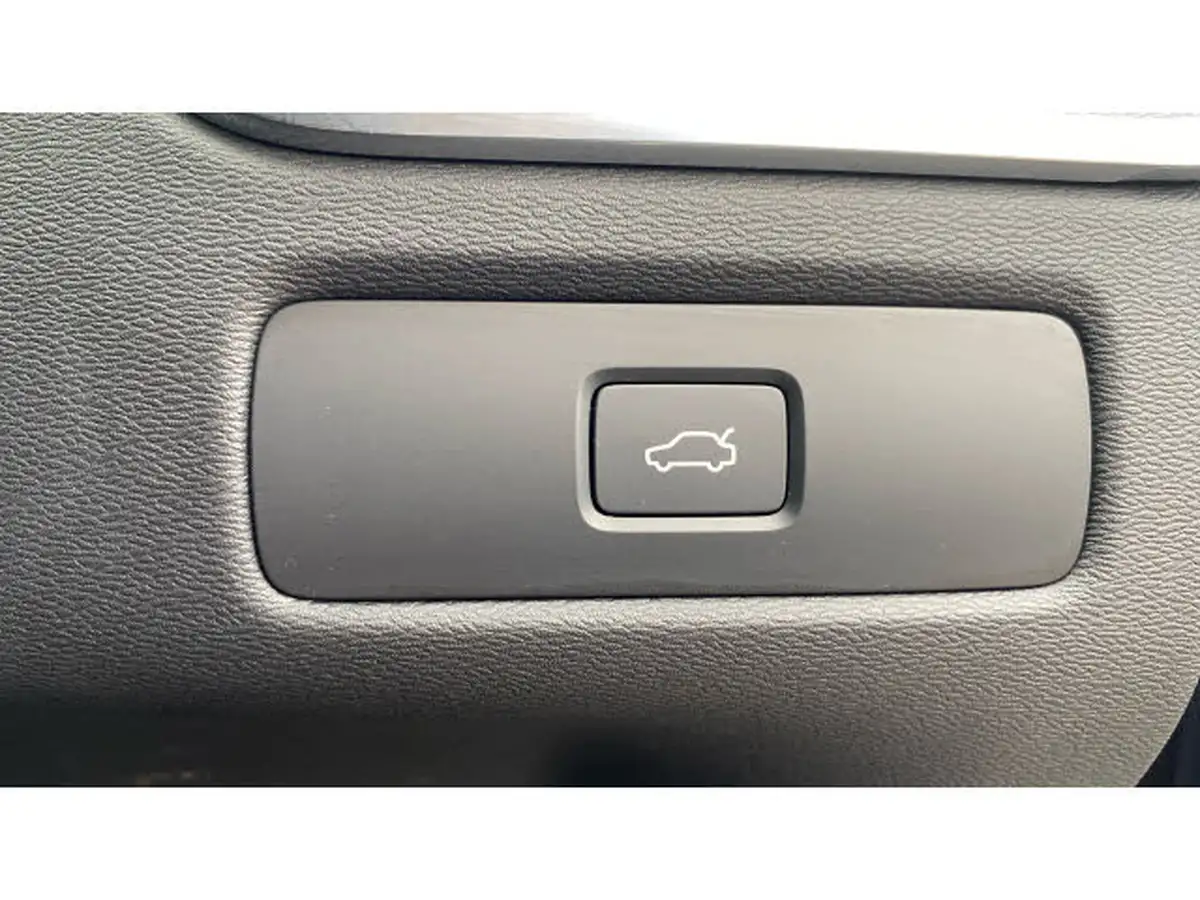 2024-volvo-xc60-20td-b4-plus-big-37