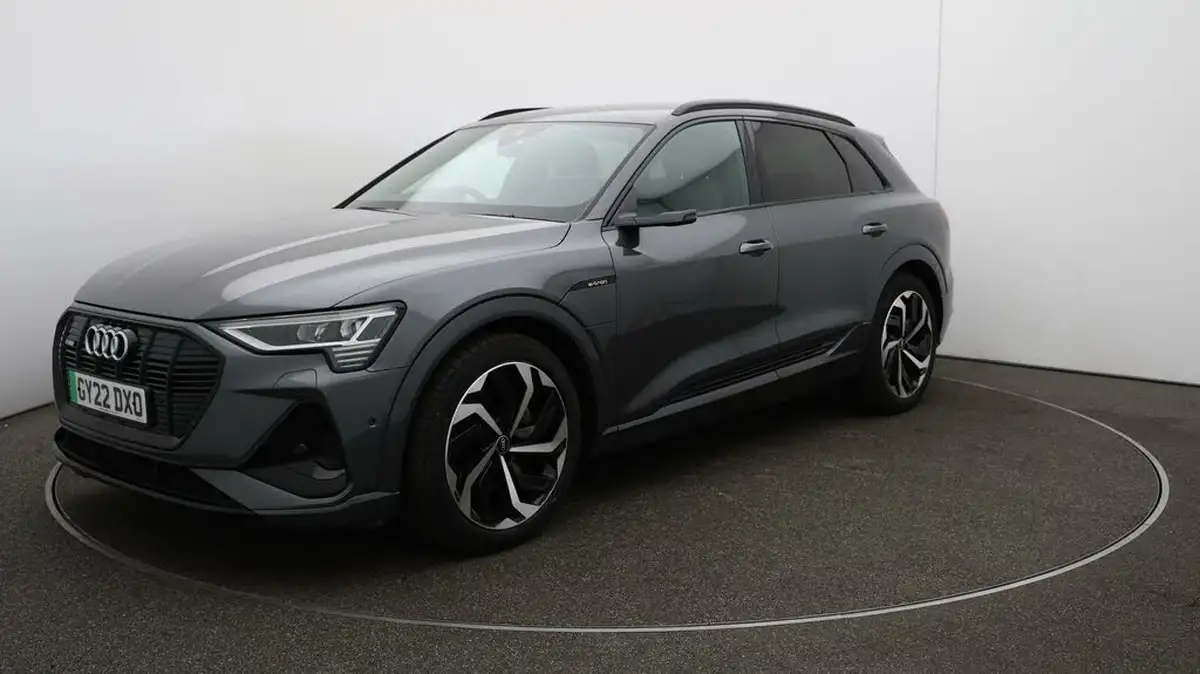 2022-audi-e-tron-50e-black-edition-station-wagon-big-69