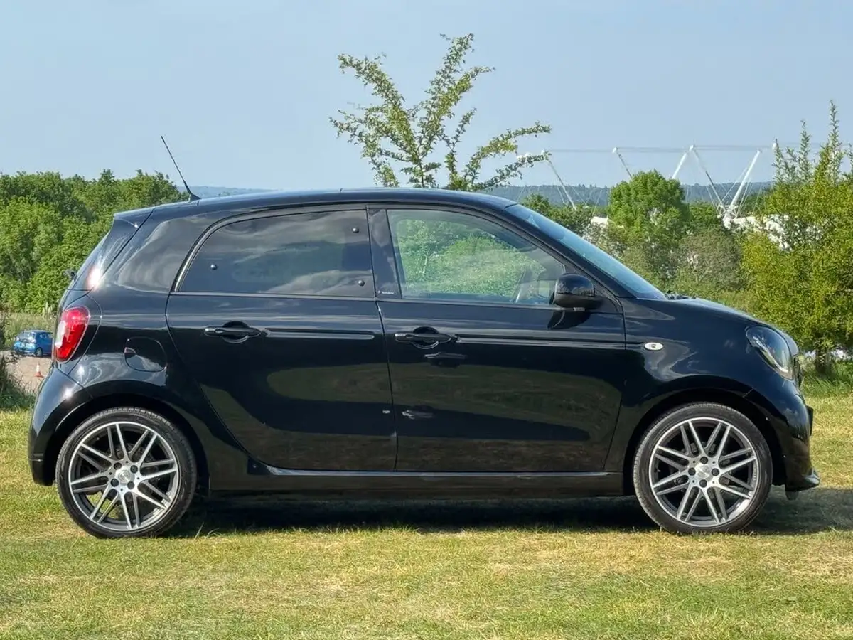 2018-smart-forfour-09-brabus-xclusive-big-3