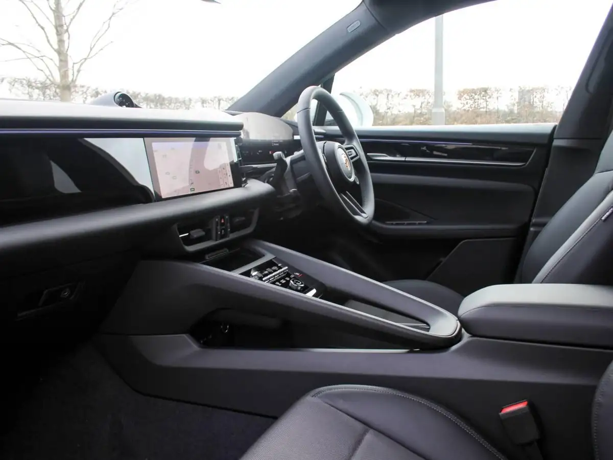 2025-porsche-macan-e-electric-big-2