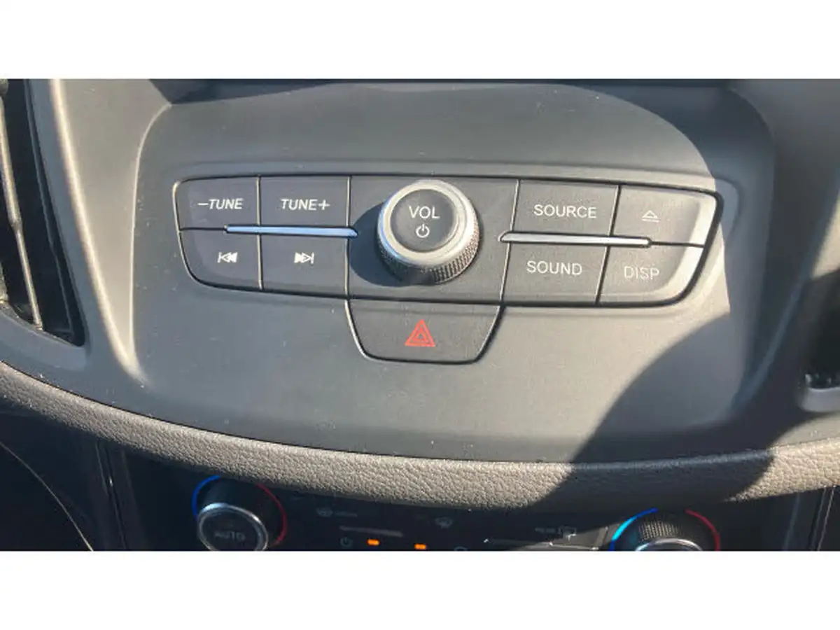 2019-ford-kuga-20tdci-st-line-180ps-awd-powershift-big-29