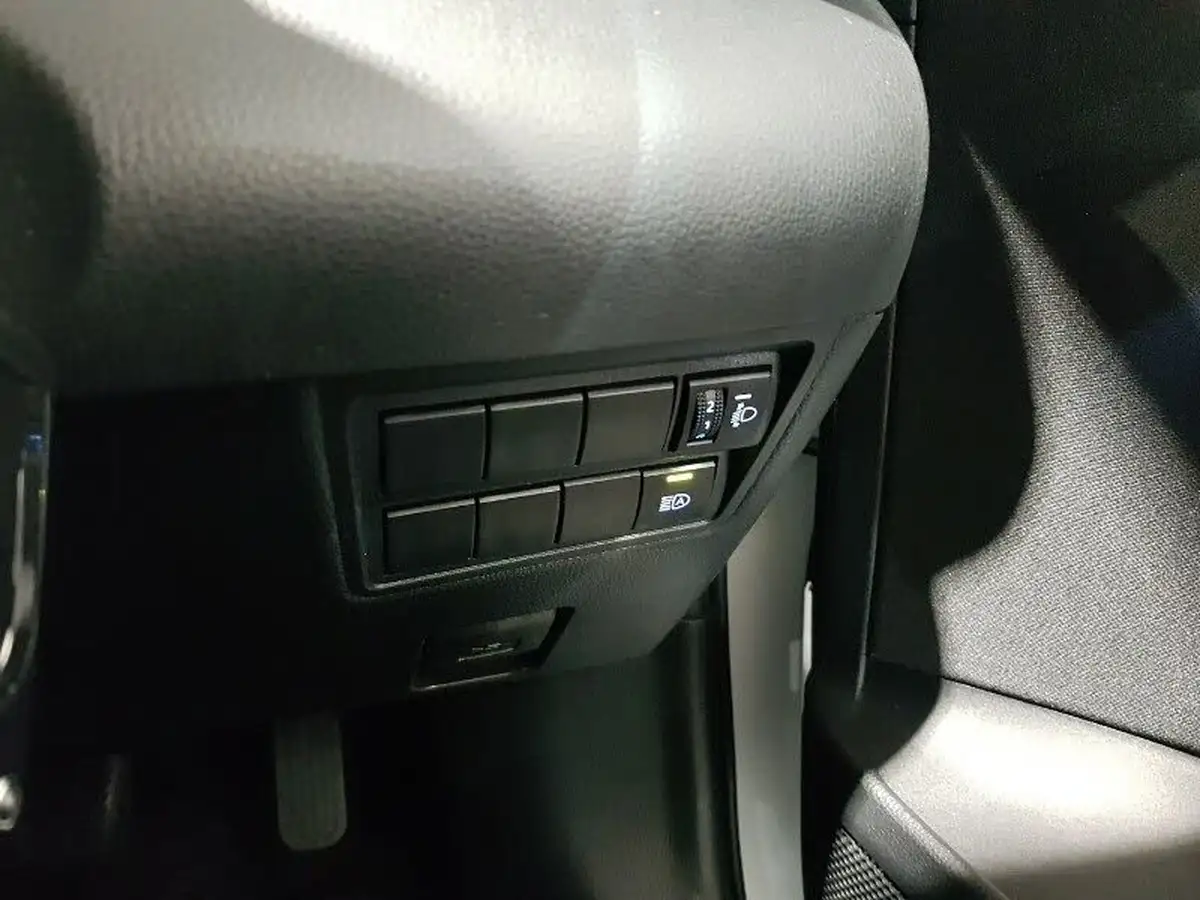 2022-toyota-yaris-15-vvt-i-design-big-17