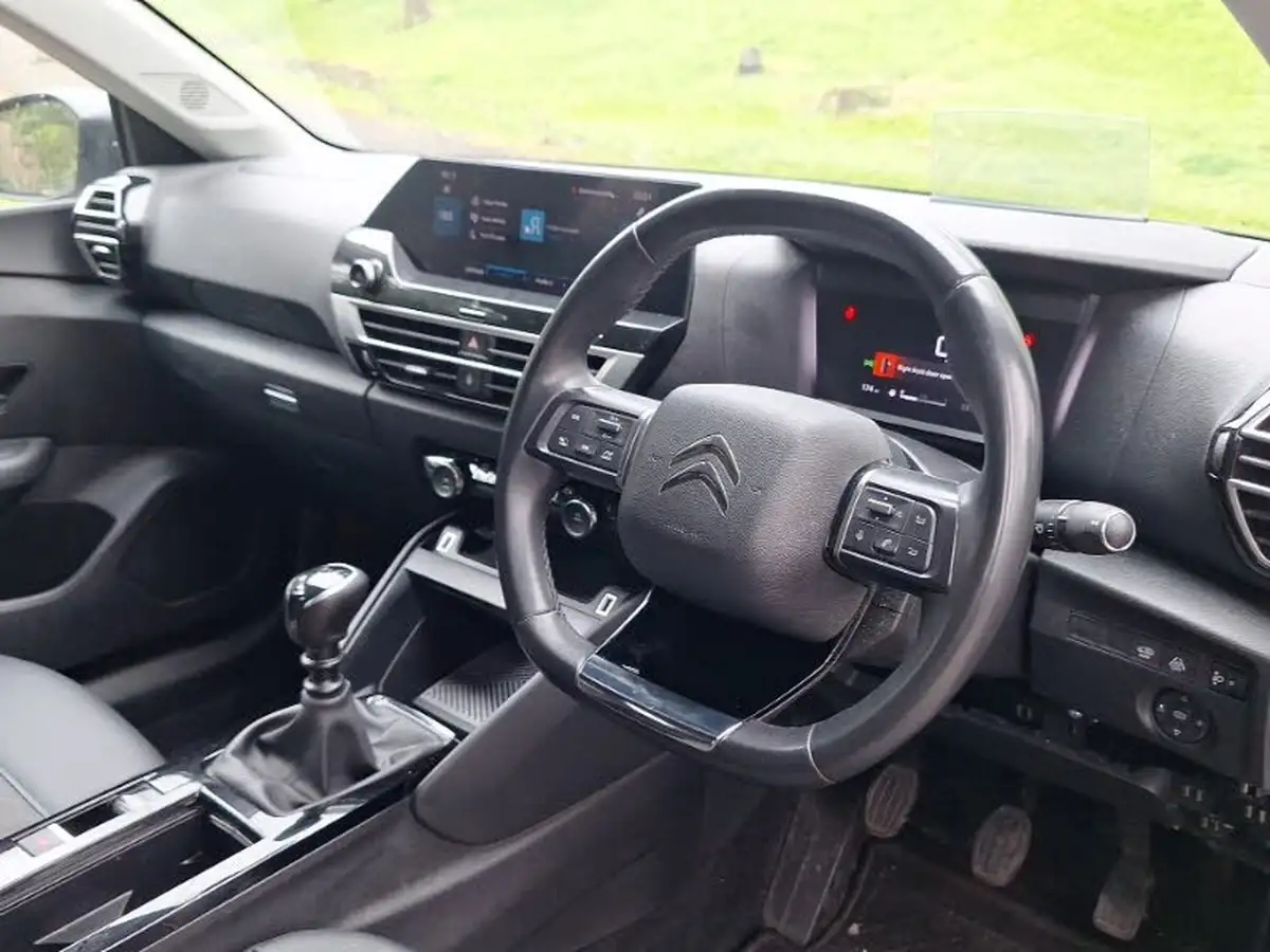 2022-citroen-c4-12-puretech-shine-130ps-big-10