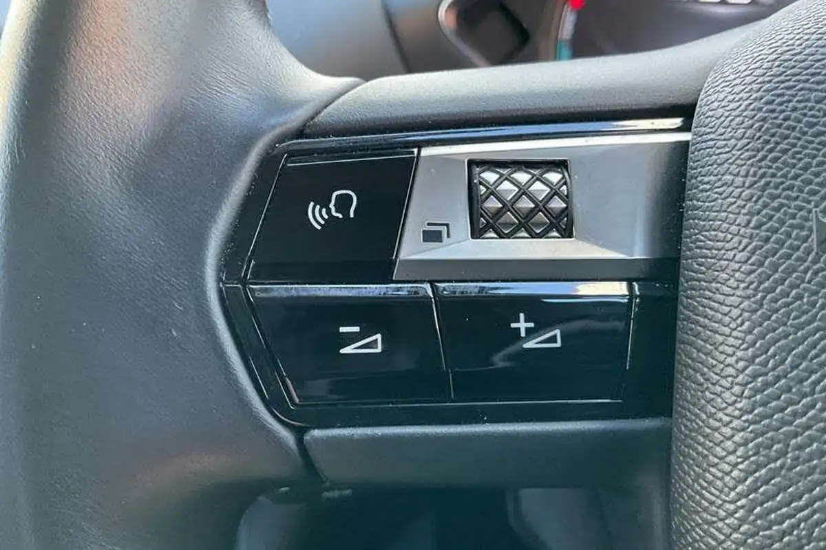 2022-ds-ds-3-crossback-e-tense-rivoli-big-32