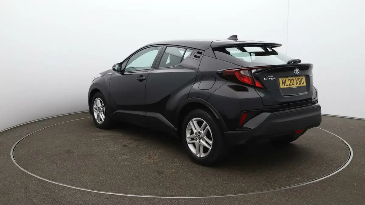 2020-toyota-c-hr-18-vvt-i-icon-parking-pack-big-55