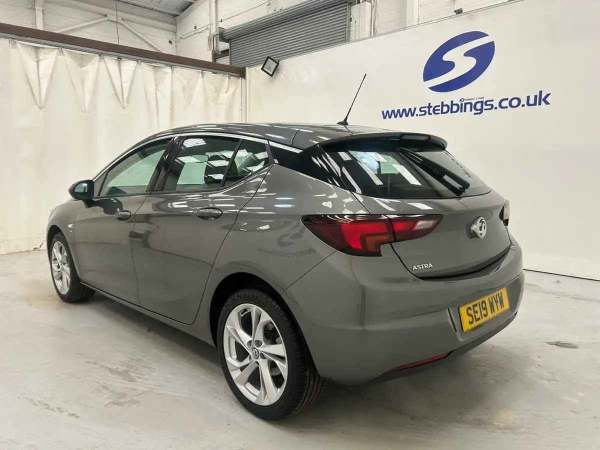 2019-vauxhall-astra-14i-16v-turbo-sri-ss-hatchback-auto-big-4