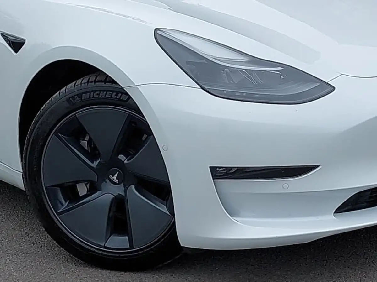 2021-tesla-model-3-e-long-range-awd-big-8