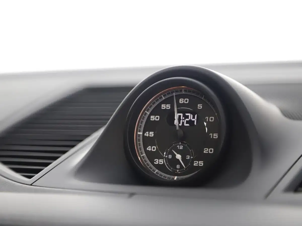 2022-porsche-macan-29-v6-s-big-30