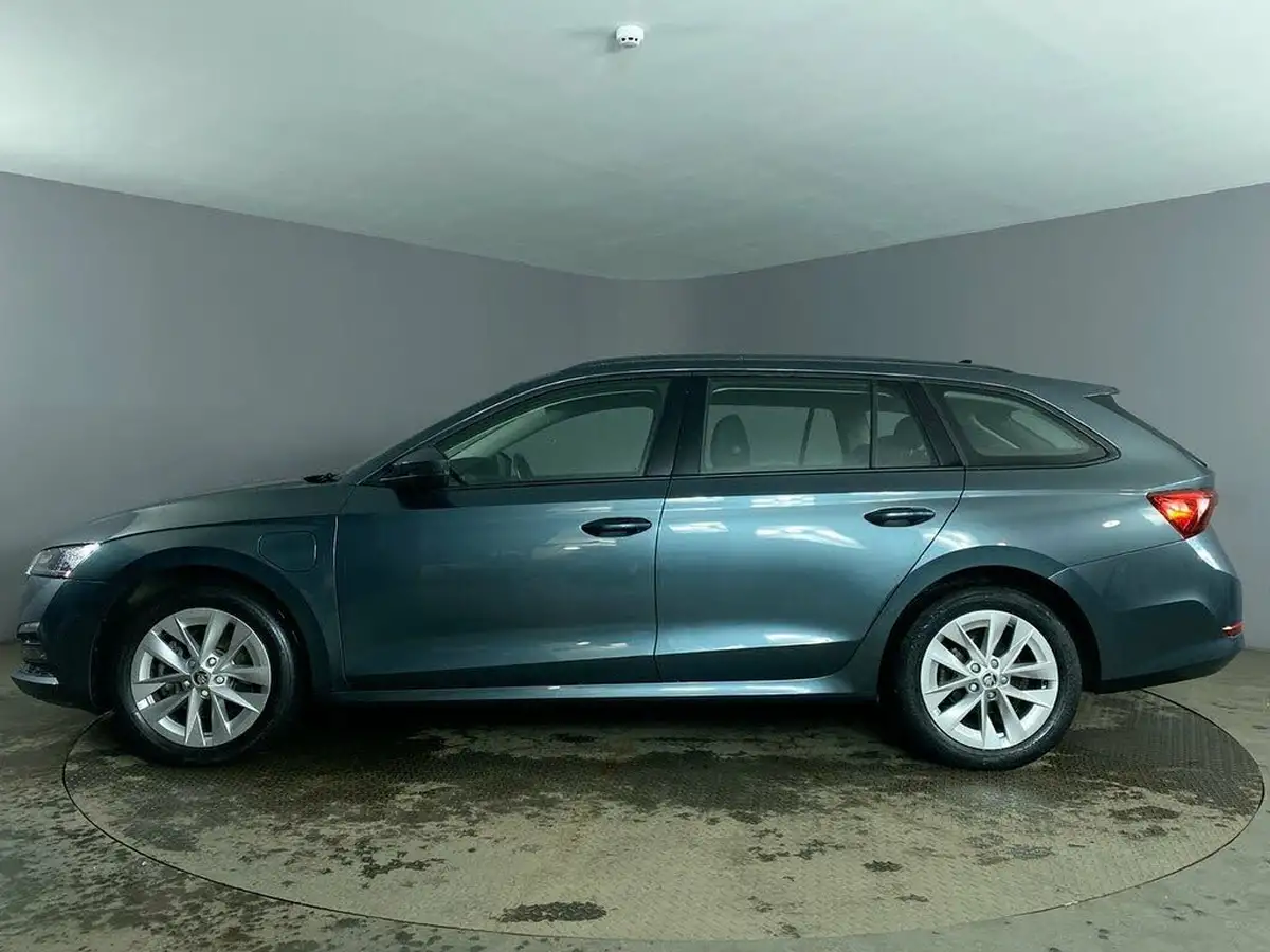 2021-skoda-octavia-14-tsi-se-technology-estate-big-4