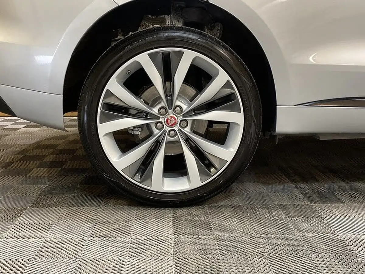 2018-jaguar-f-pace-20-i4d-r-sport-180ps-awd-auto-big-50