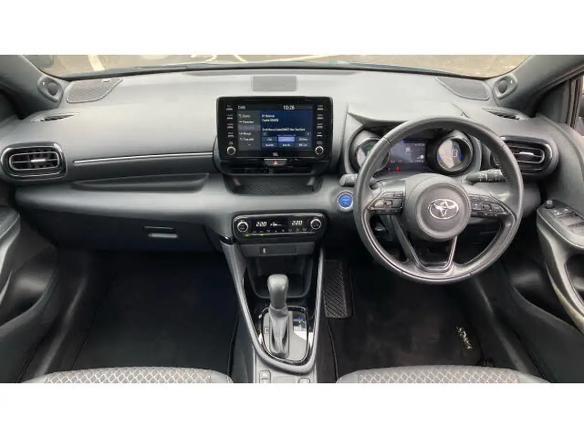 2022-toyota-yaris-15-vvt-i-dynamic-big-4