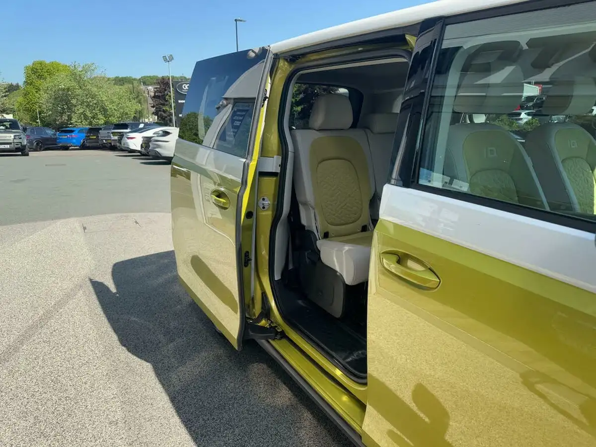 2023-volkswagen-idbuzz-e-style-standard-big-75