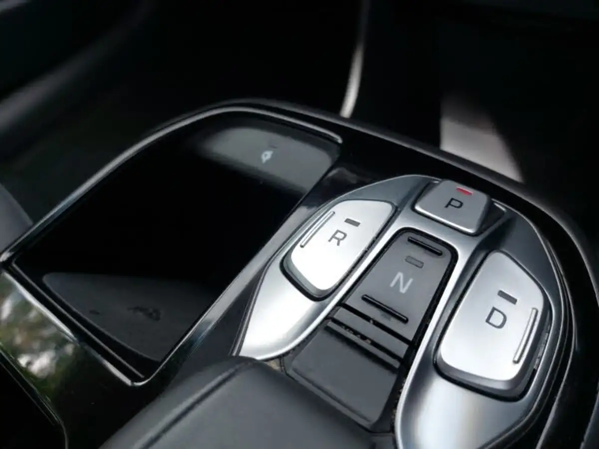 2020-hyundai-kona-e-premium-136ps-39kwh-big-13