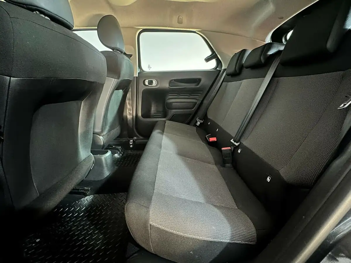 2015-citroen-c4-cactus-12-feel-82ps-big-17